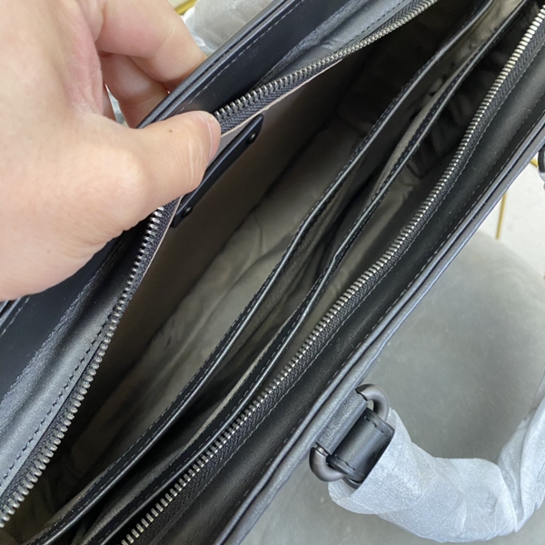 ボッテガヴェネタバッグ角部分ディテール